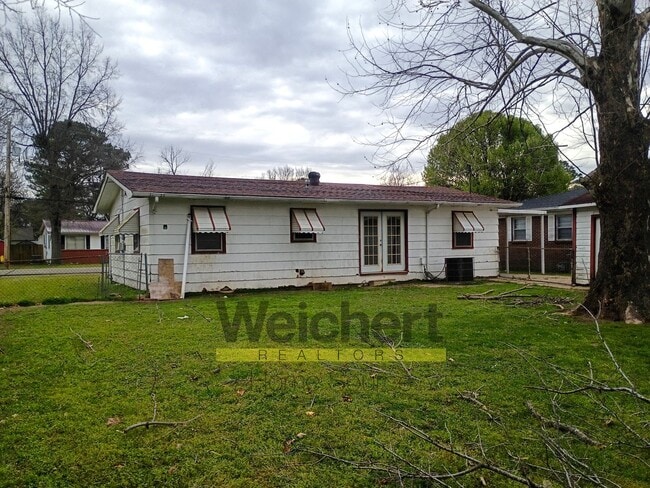 Photo - 3BR Home w/ Garage & Fenced Yard