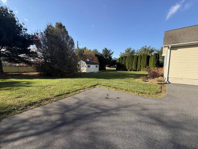 Photo - 1622 Forrest Ave