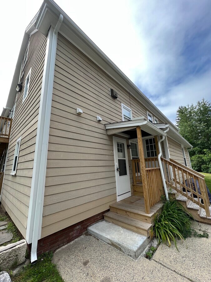 Photo - 1300 Main St Unidad A