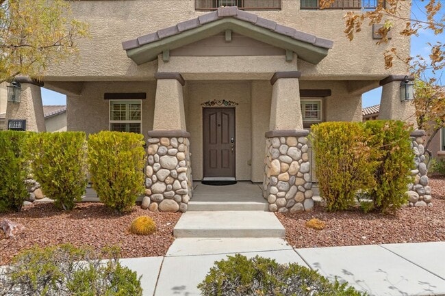 Photo - 3 Bd with Entertainer's Kitchen and Open C...