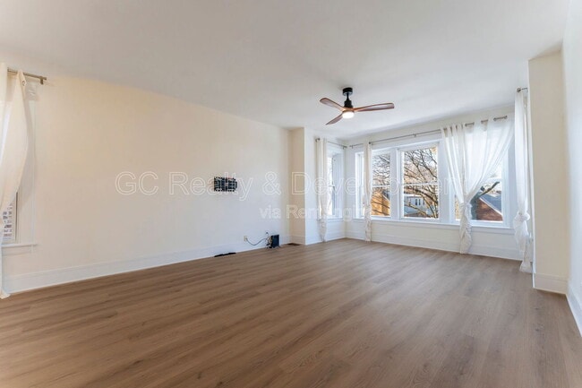 Photo - 5737 N Washtenaw Ave Unit 2