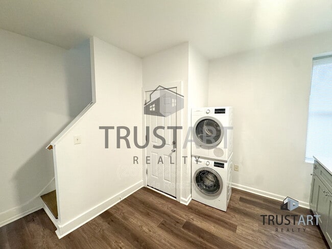 Photo - 2325 N 16th St Unit C