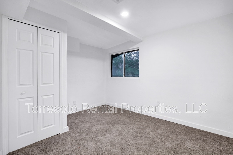 Photo - 1920 Leal St