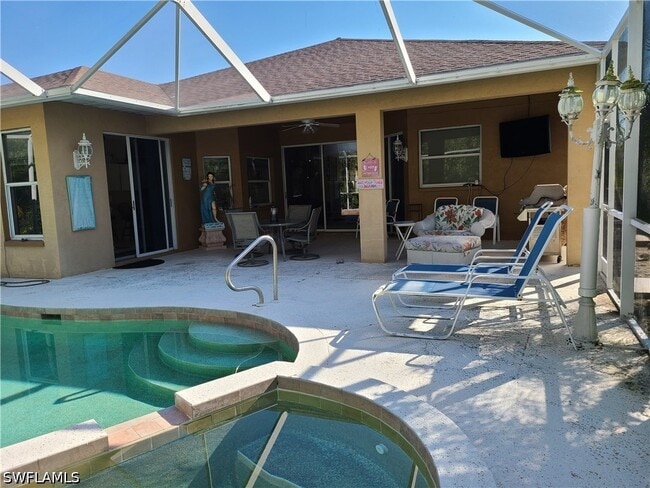 745 Crossfield Cir