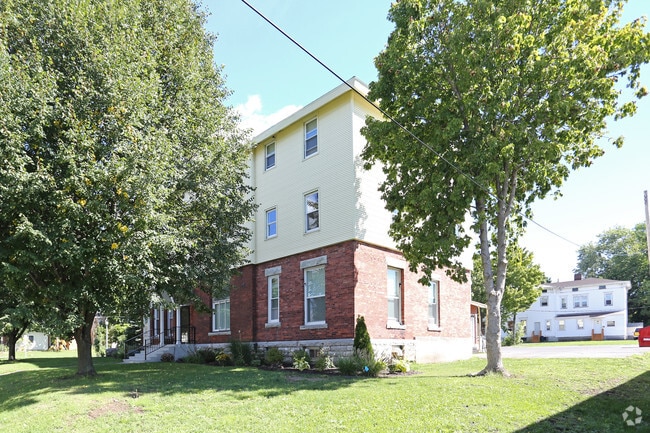 Washington Manor Apartments