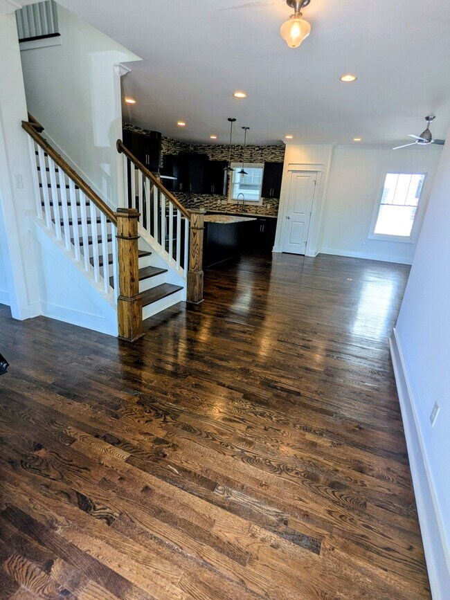 Photo - 1708 4th Ave N