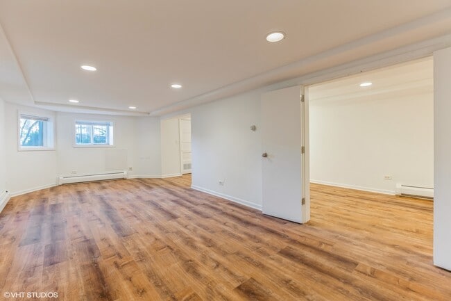 Photo - 3721 N Ashland Ave Unit G