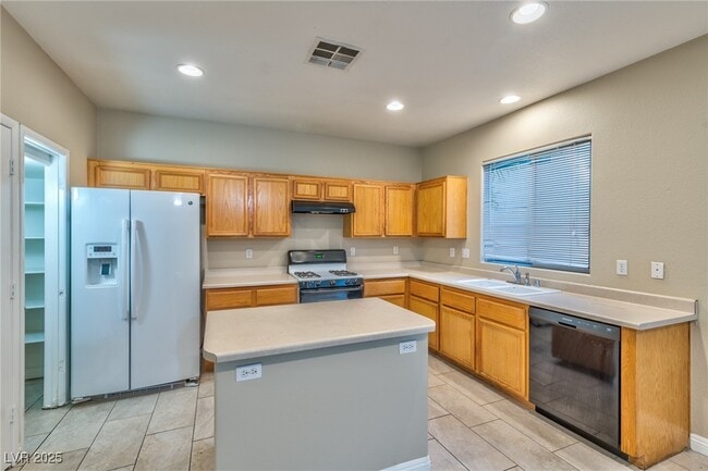 Photo - 4072 Blue Wildrye St