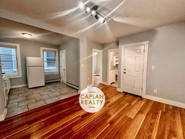 Building Photo - 535 East St Unit 1