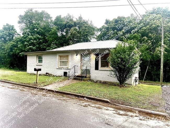 Building Photo - 1543 Golf Club Ln