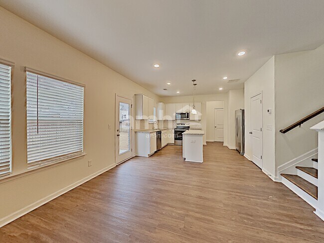 Photo - 299 Ivy Brook Dr