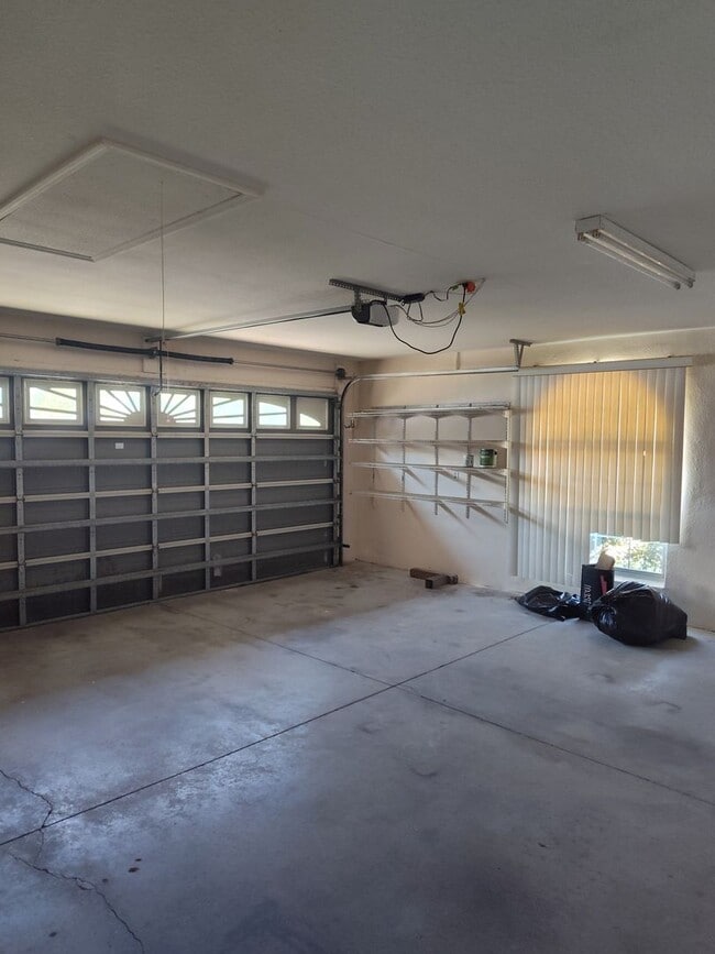 Photo - Oak Crest – 4BR/3BA Home with Covered Pati...
