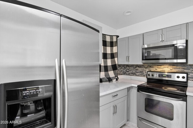 Photo - 2925 N 38th St Unit 2