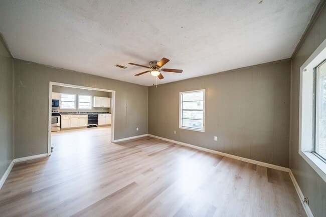 Photo - 807 Walnut St