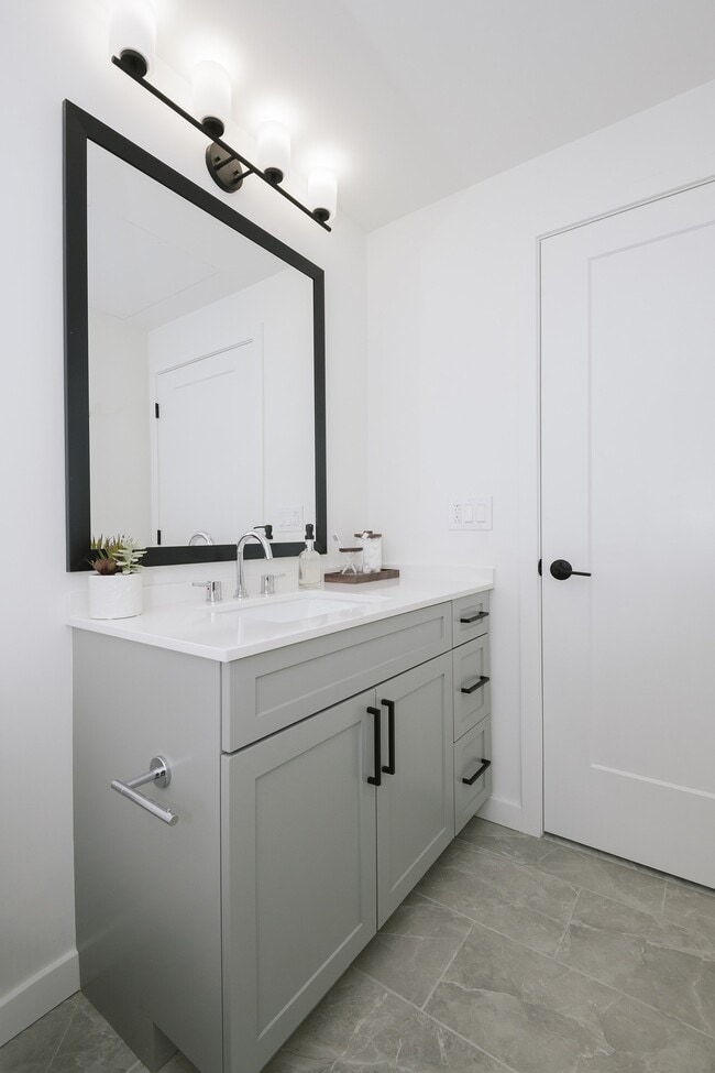 Sage Modern Apartments