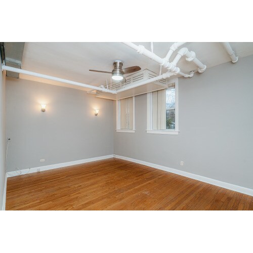 Photo - 1930 N Richmond St Unidad GDN