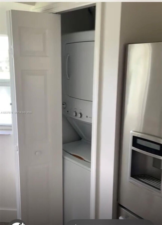 Photo - 1270 SE 26th St Unit 204