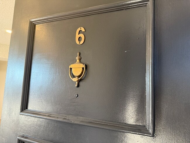 Photo - 1444 Centinela Ave Unit 6