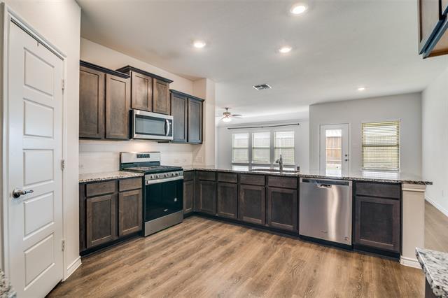 Photo - 496 Declaration Way