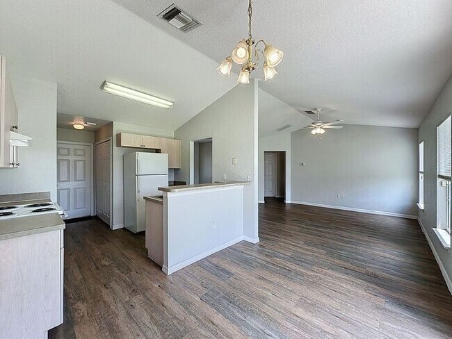 Photo - Single Family Home in Village 7 Poinciana