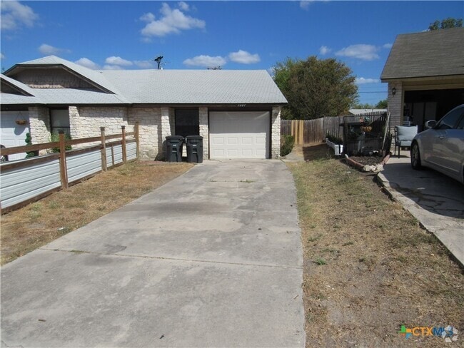 Building Photo - 1207 Westway Cir Rental