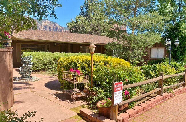 Photo - ROSE TREE INN - UPTOWN SEDONA- FURNISHED ... Unit 2