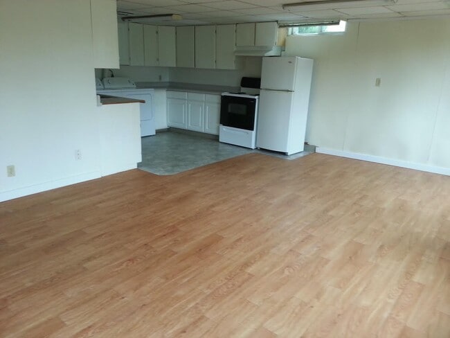 Photo - 1310 NE Williams St Unidad 1