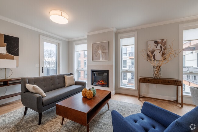 3BR, 2BA