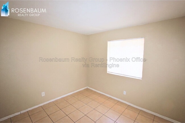Photo - 2747 E Chipman Rd Unit 2