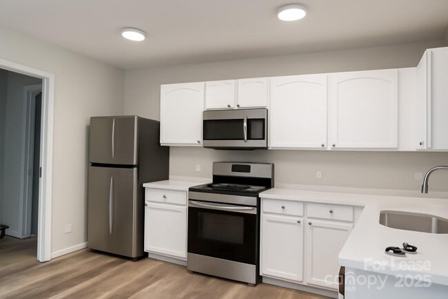 Photo - 5235 Swearngan Rd