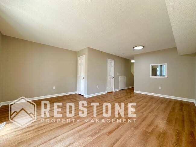 Photo - 727 S Broad St