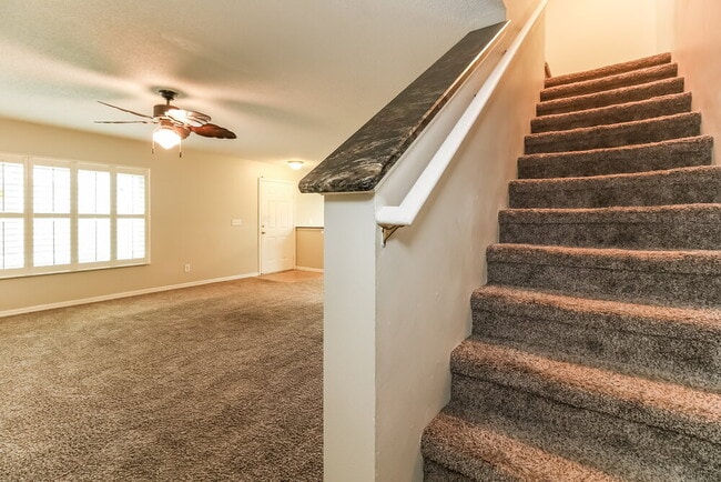 Photo - 7131 Waterside Dr