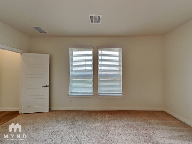 Photo - 4725 Tanglewood Dr