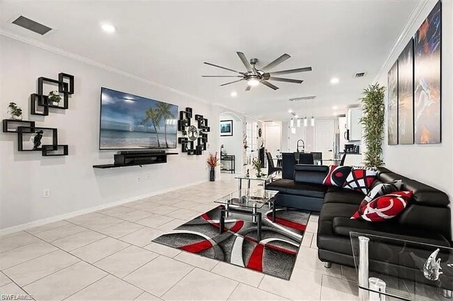 Photo - 14672 Edgewater Cir