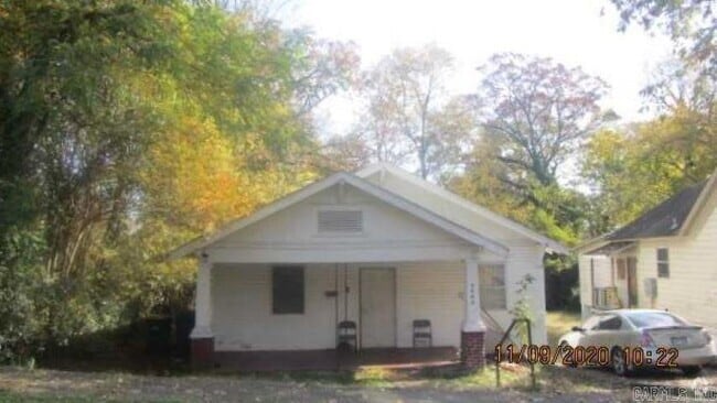 Building Photo - 2503 Marshall St Rental