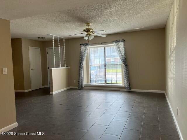 Photo - 1514 Manor Dr NE