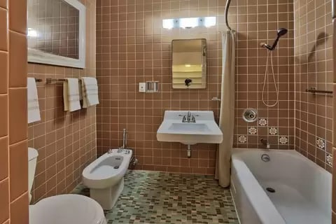 Photo - 713 Montclaire Dr NE