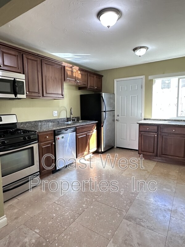 Photo - 4857 Narragansett Ave