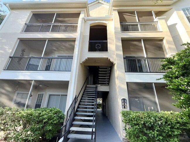 Building Photo - 5152 Northridge Rd Unit 302
