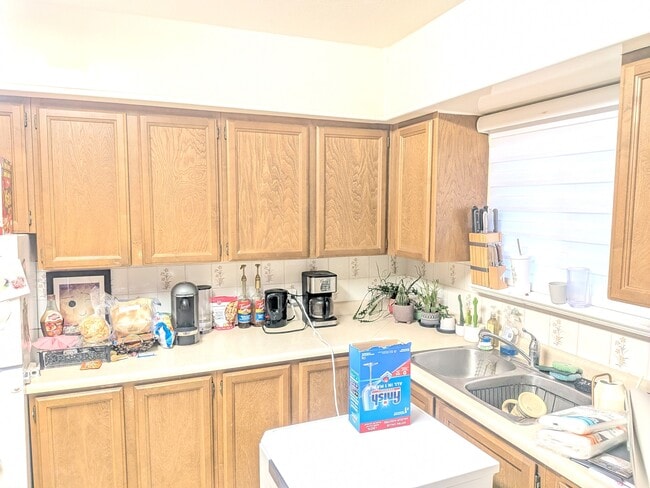 Photo - 45885 Henley Ave