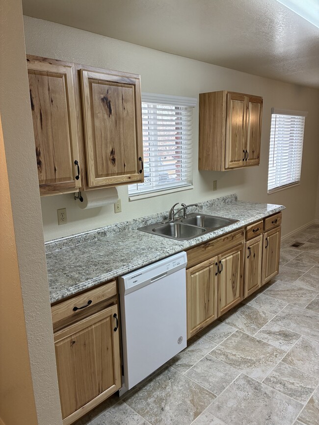 Photo - 2611 W 1400 S