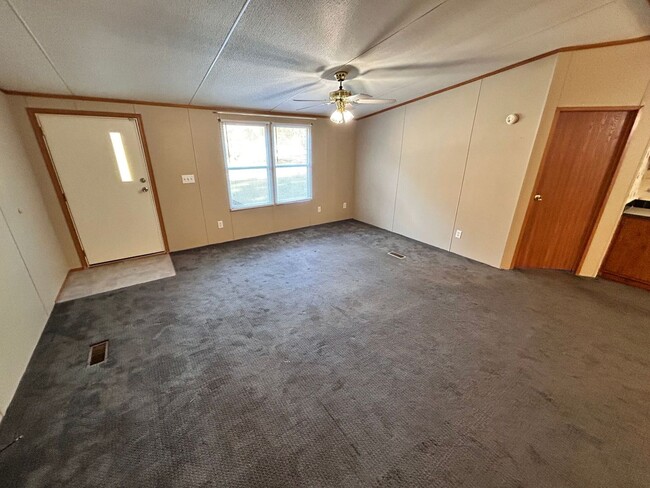 Photo - COZY 3 BR 2 BA located in Mount Holly ***RENT SPECIAL : 1/2 OFF FIRST MONTH OF RENT!!!