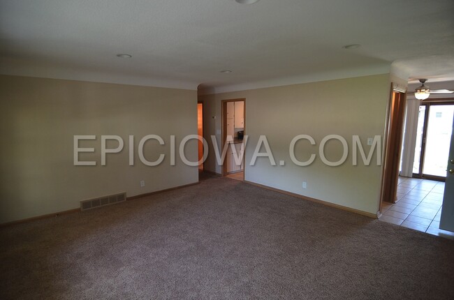 Photo - 3040 3rd Ave