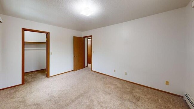 Photo - 2738 Gateway Ave Unit 11