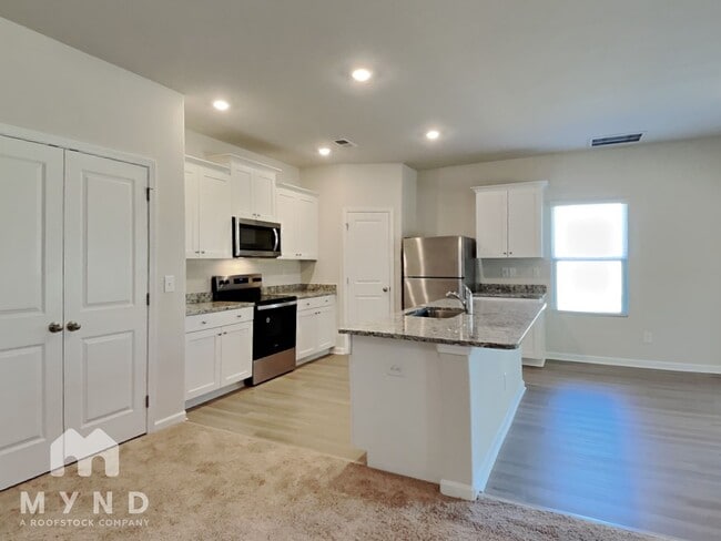 Photo - 330 Ivy Bank Dr