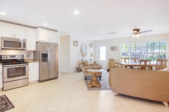 Photo - 19185 SE Homewood Ave