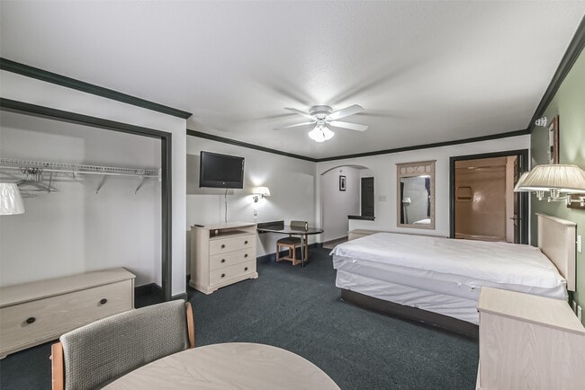 Photo - 1025 Swanson St Unit 212