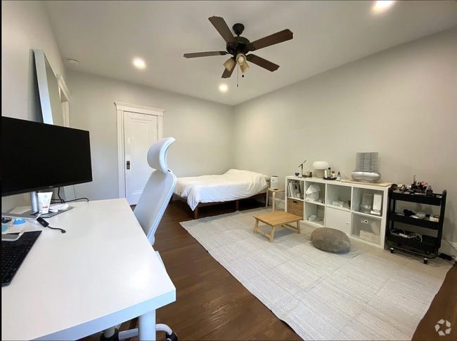 Building Photo - 1699 Cambridge St Unit 12A Rental