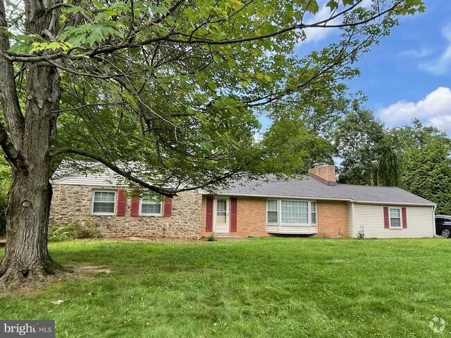 Building Photo - 4131 Fields Dr Rental