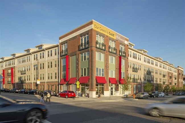 Building Photo - 1901 South Charles Rental